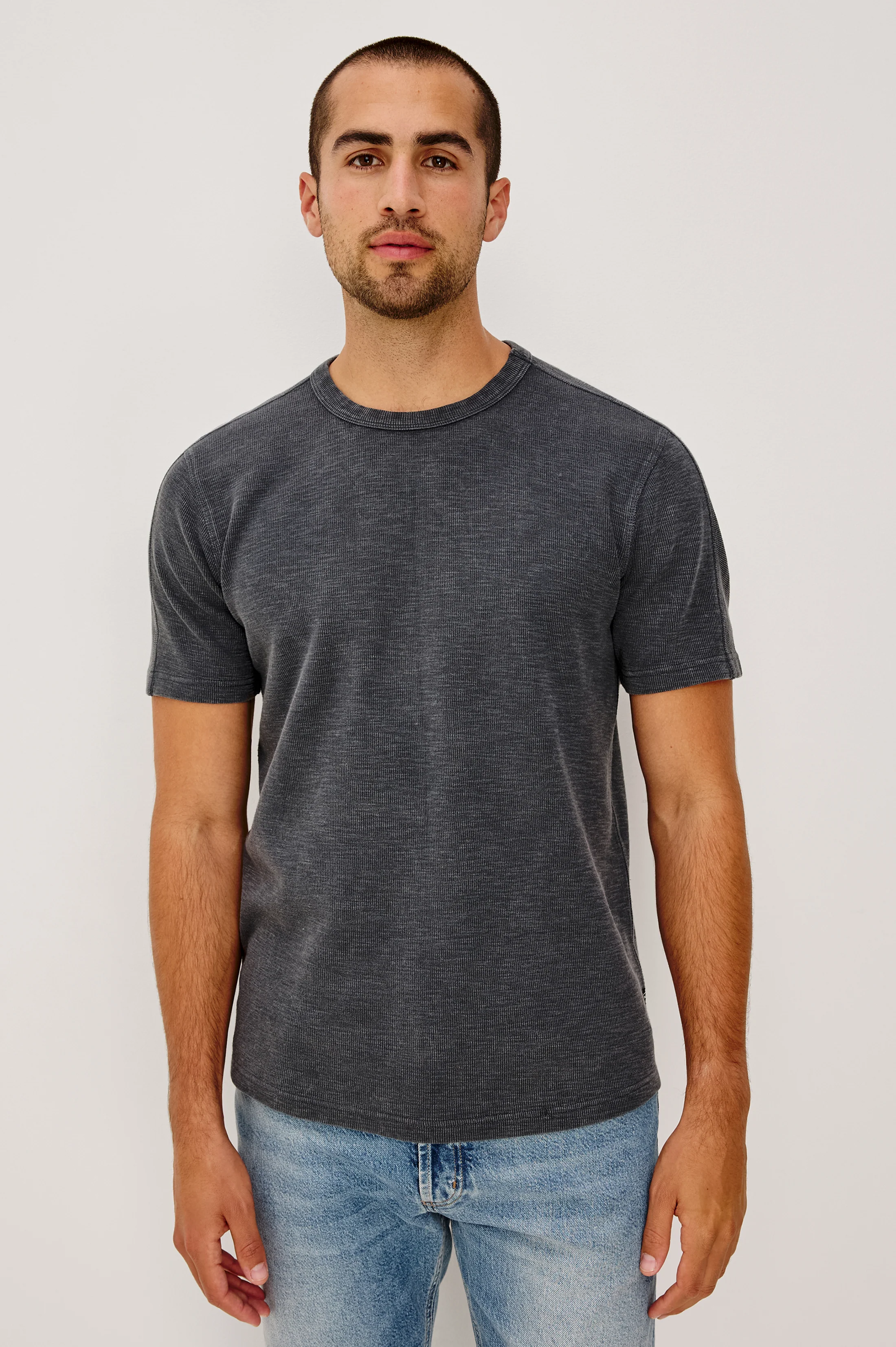BROOKS T-SHIRT - WASHED BLACK