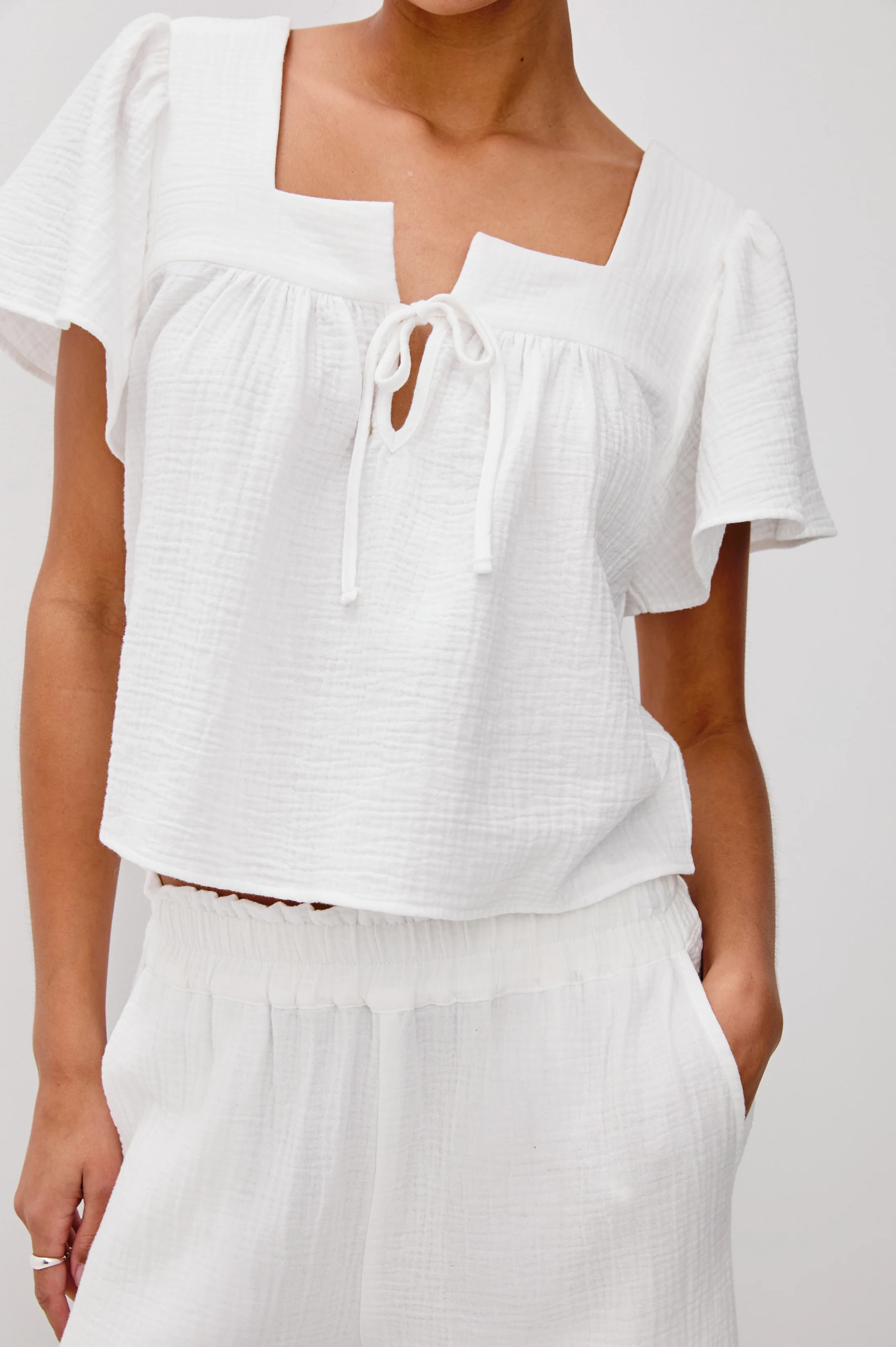 CASIE TOP - WHITE - Image 2