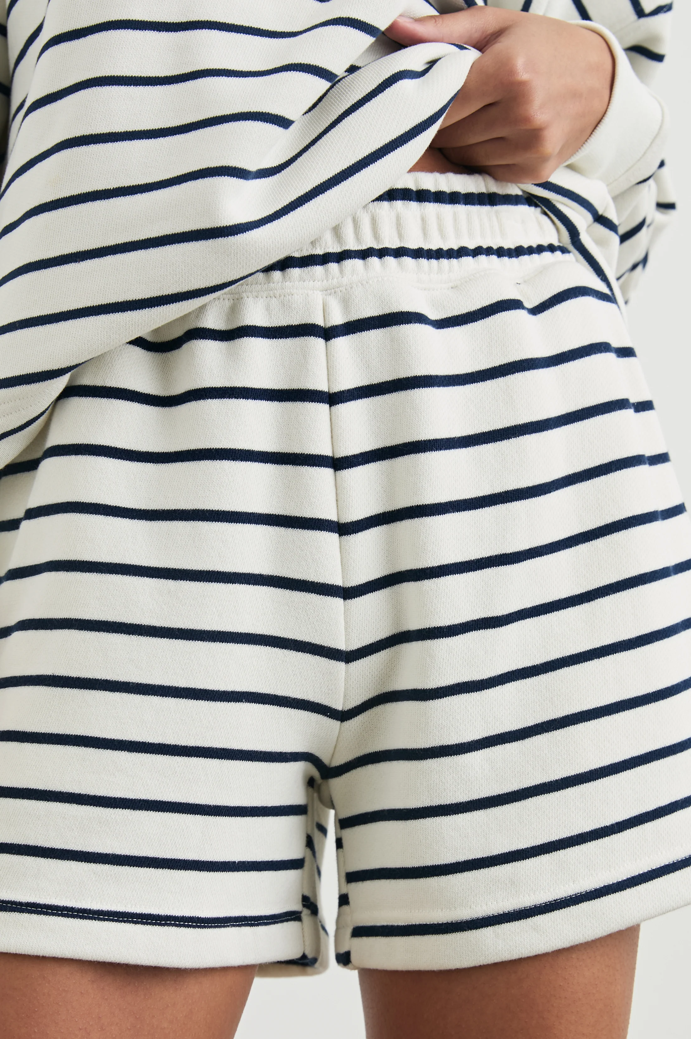 JANE SHORT - SAILOR STRIPE NAVY - Image 3