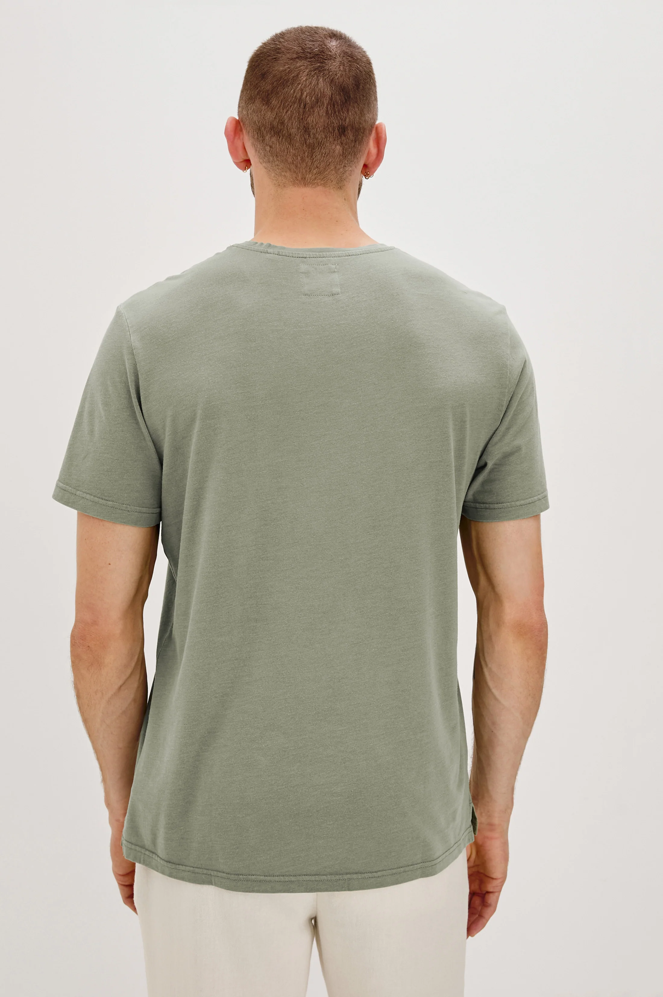 JOHNNY T-SHIRT - OLIVE - Image 5