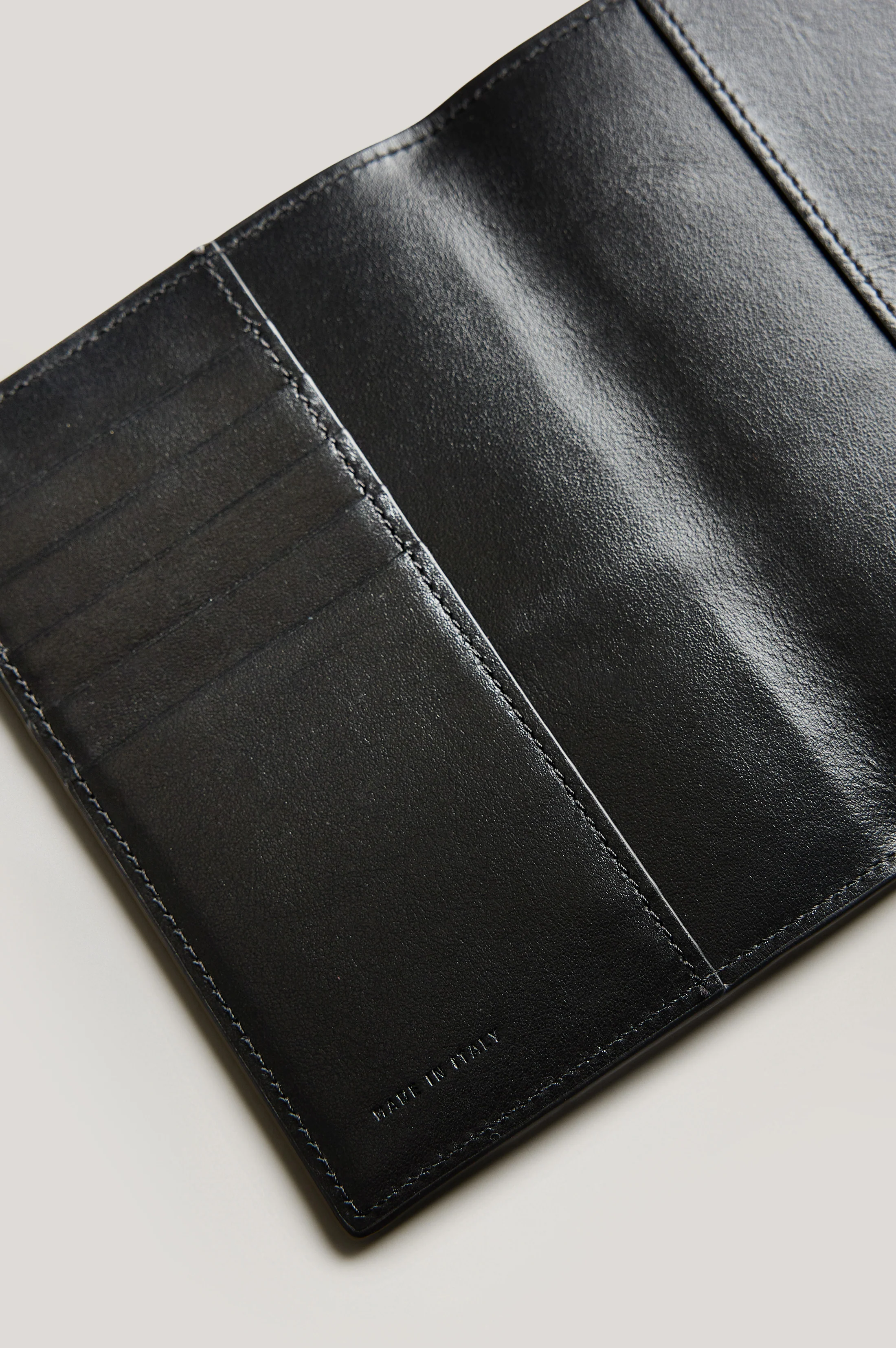LEATHER PASSPORT HOLDER - BLACK - Image 3