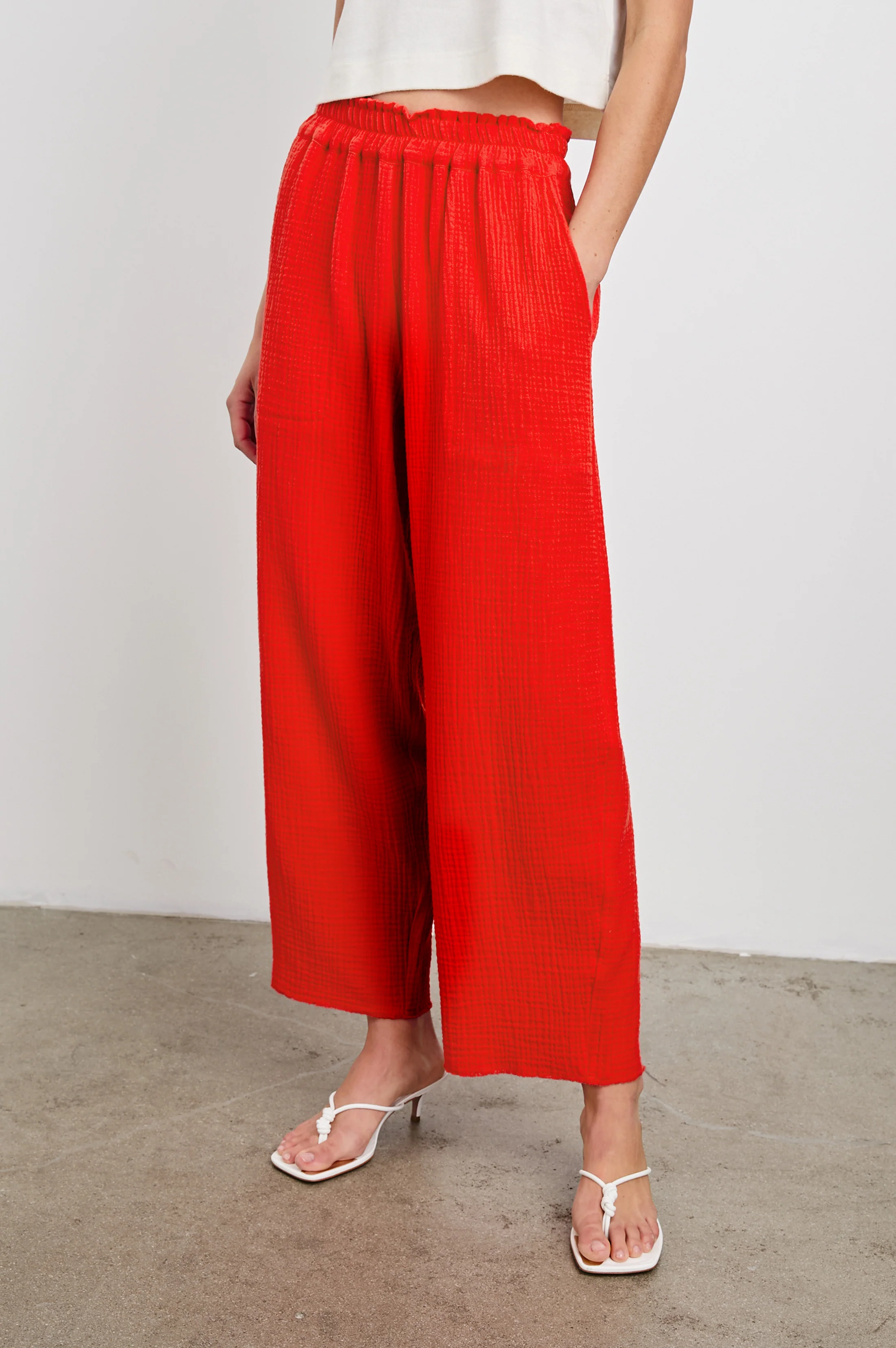 LEON CROP PANT - CHERRY