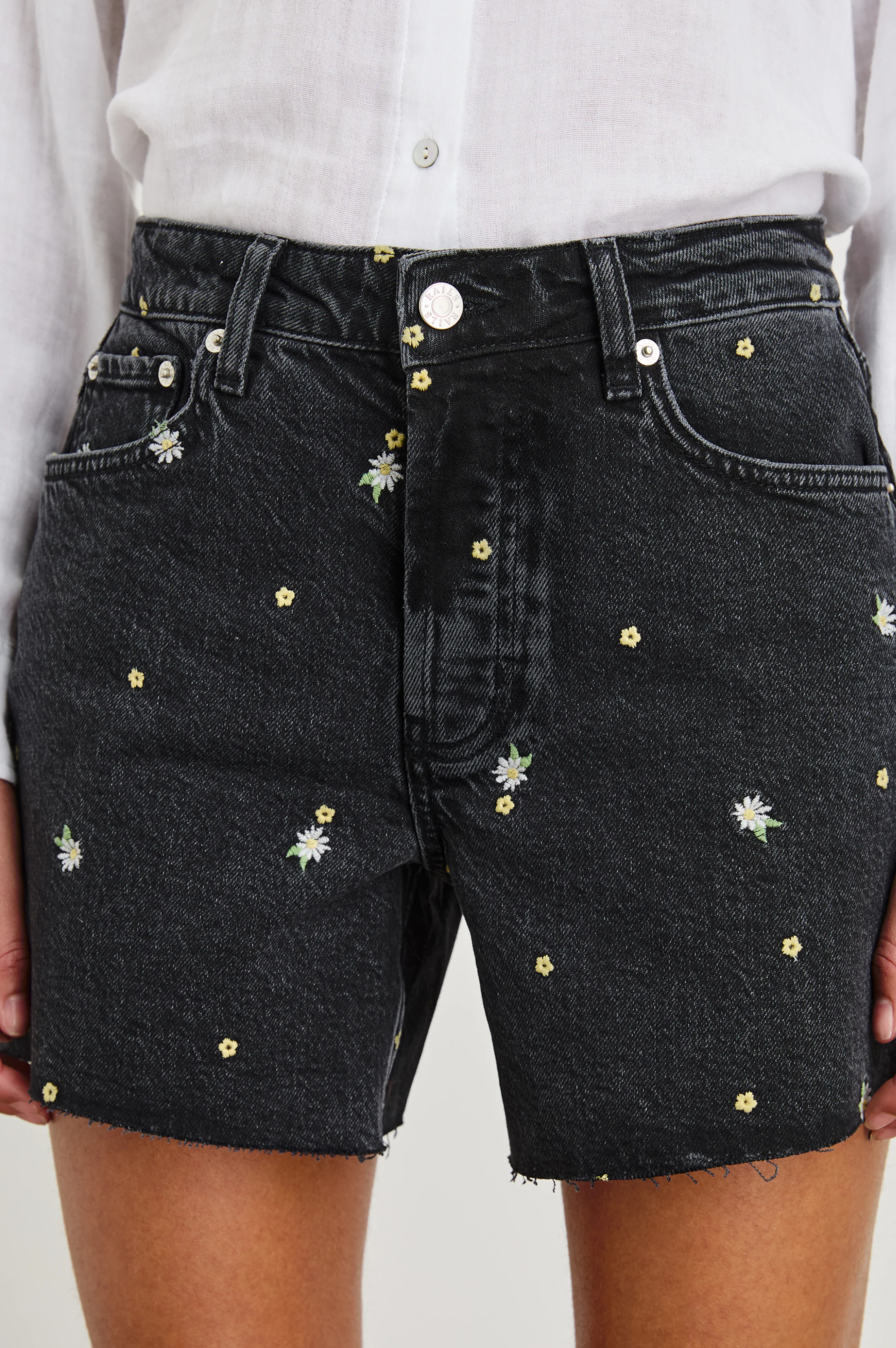 MESA SHORT - ASH BLACK FLORAL - Image 2