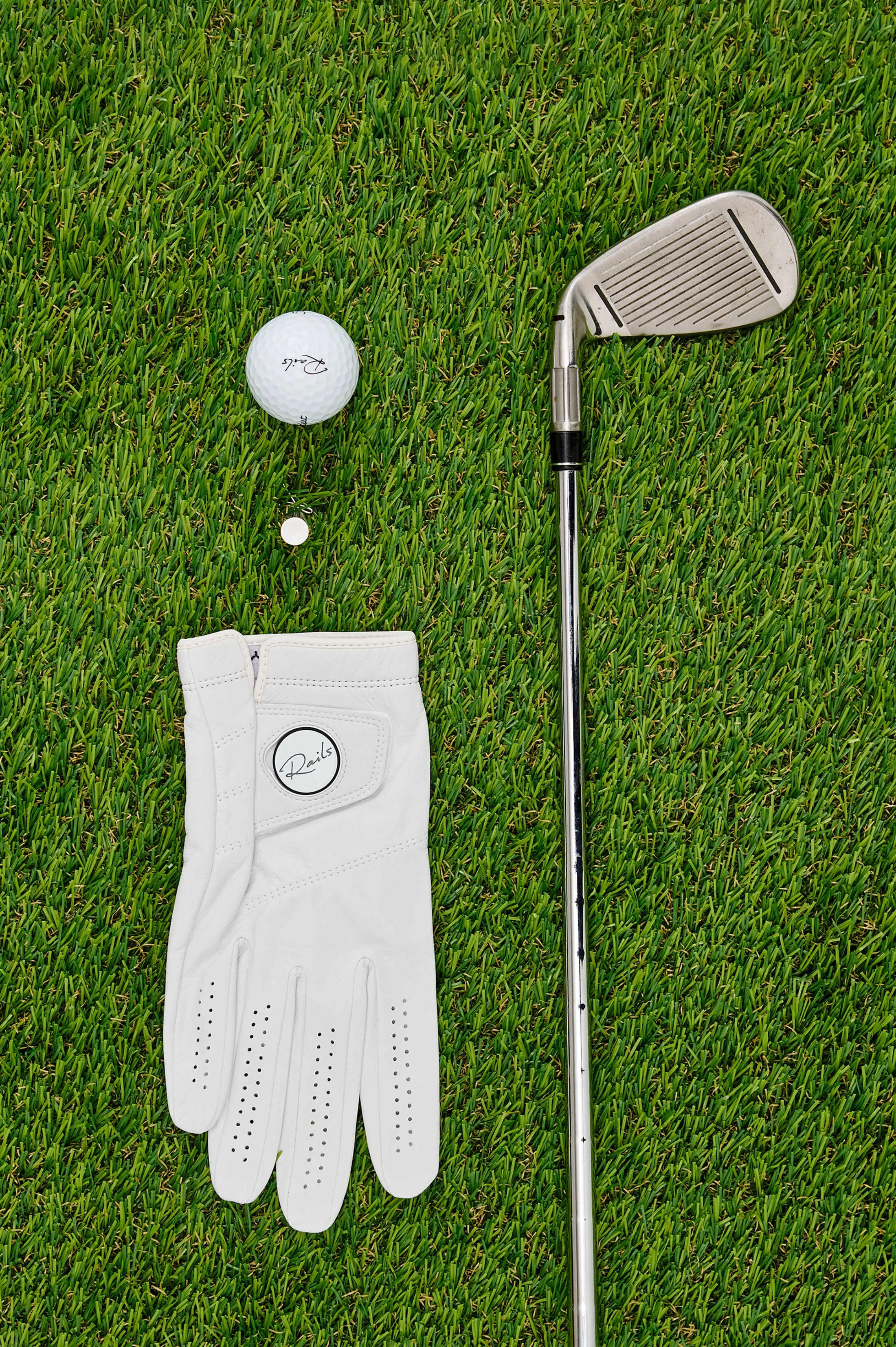 RAILS GOLF BALL 3 PACK - WHITE BLACK LOGO - Image 2