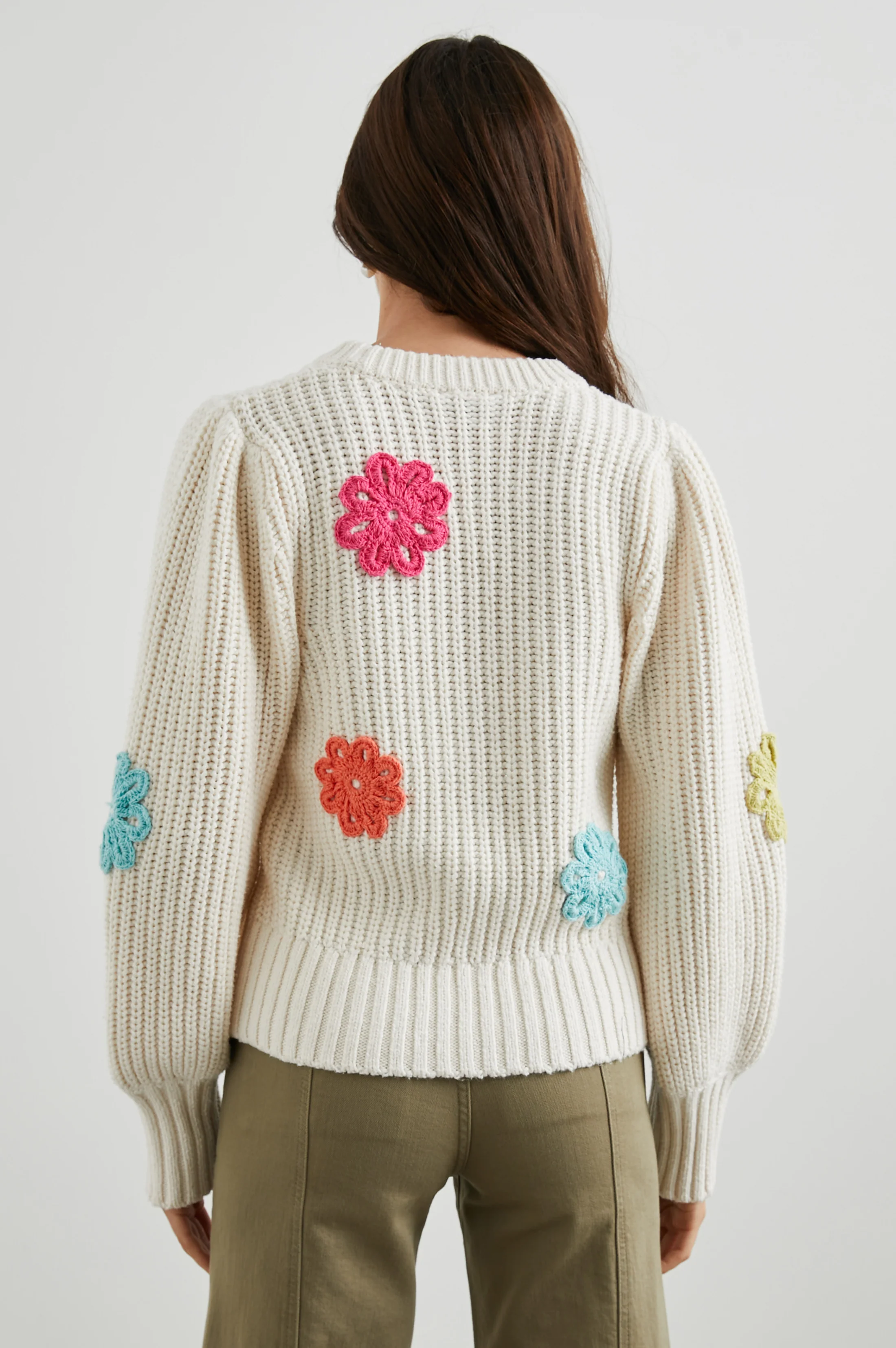 ROMY SWEATER - IVORY MULTI DAISIES - Image 5