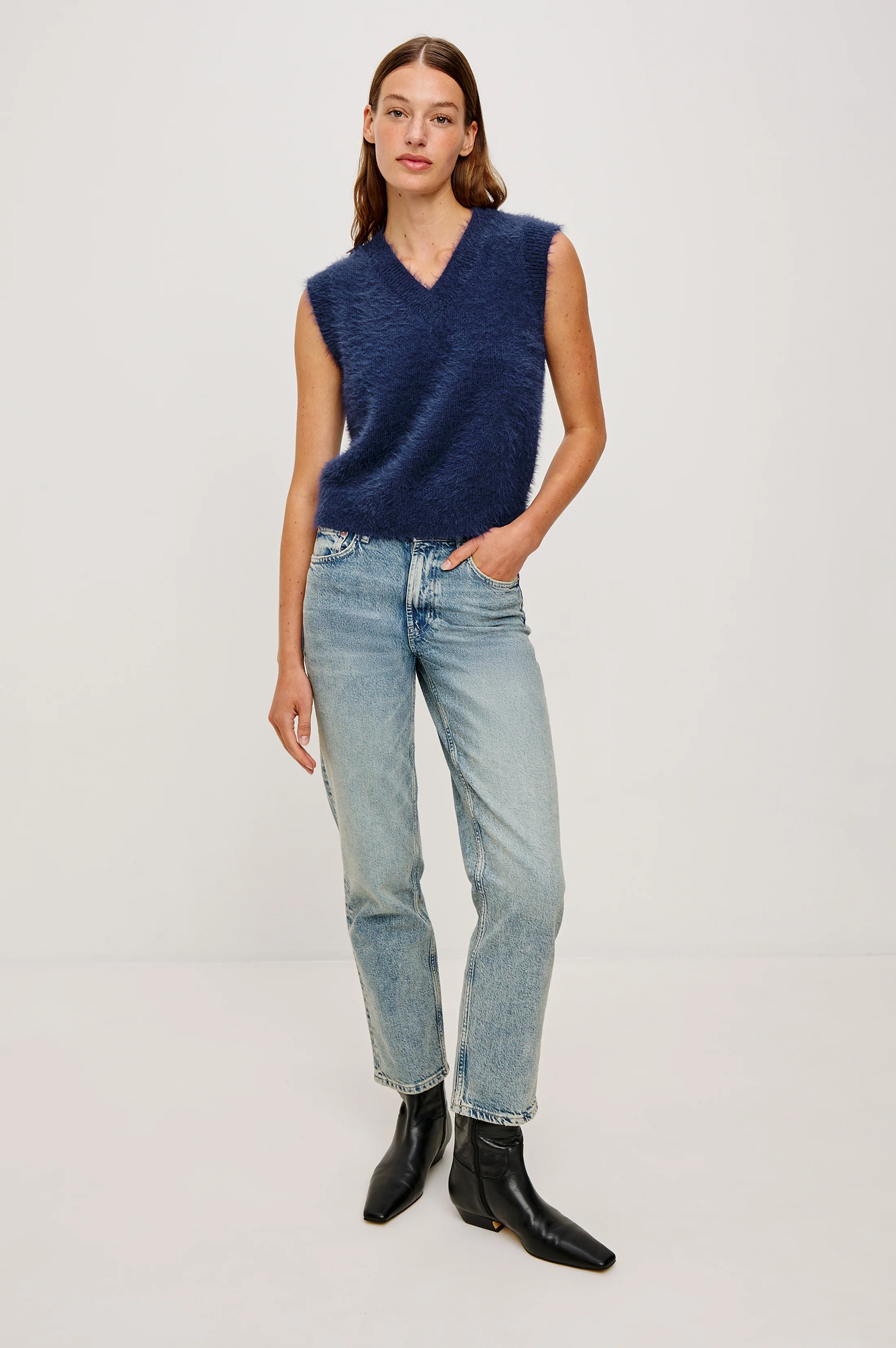 TALLI VEST - NAVY - Image 3